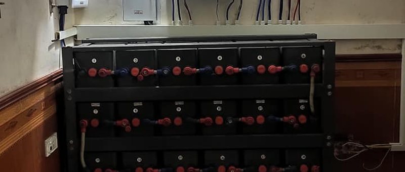 Dàn pin lưu trữ lithium lắp trong nhà